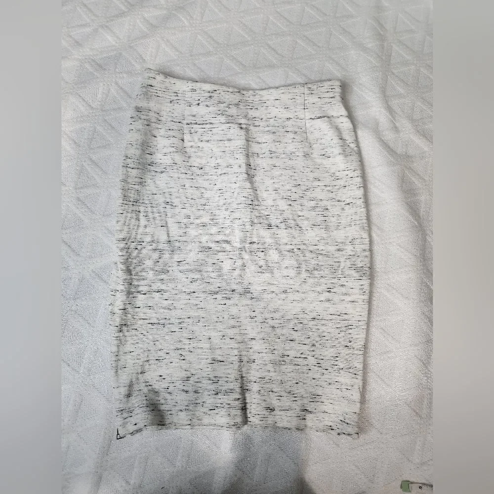 Wilfred gray pencil skirt